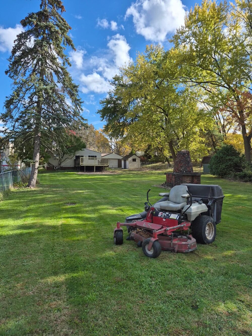 Lawn care & mowing